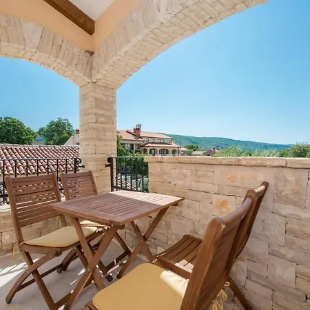 Beautiful Natura With Pool In Villa *