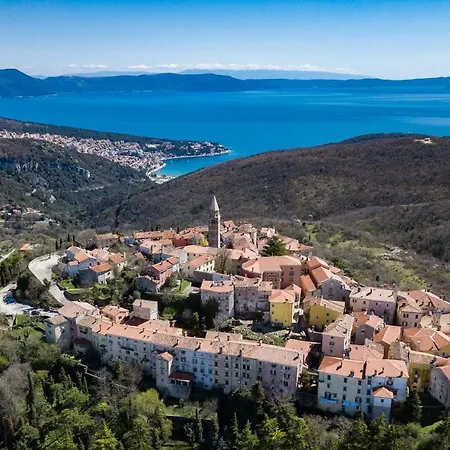 Beautiful Natura With Pool In Villa Labin (Istria)