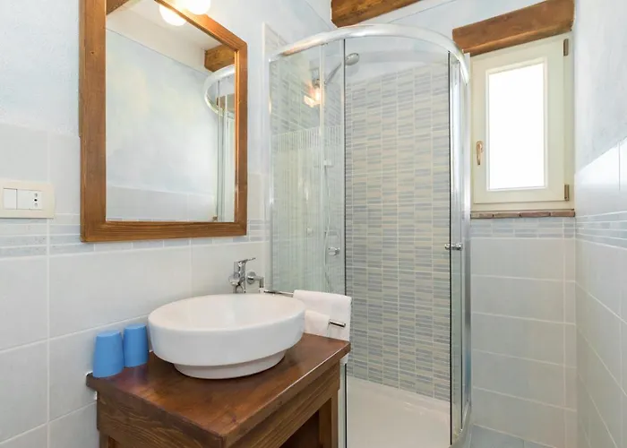 빌라 Beautiful Natura With Pool In